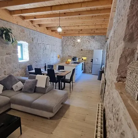 Vakantiehuis Aga Zagvozd